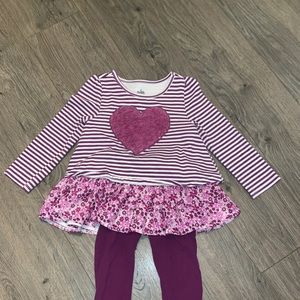 Long sleeve heart outfit